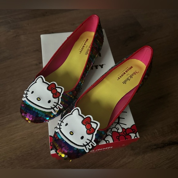 HELLO KITTY (MODCLOTH)-Colorful Sequins Women's Flats - Picture 6 of 14